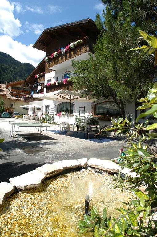 Hotel Villa Eden Rocca Pietore Kültér fotó